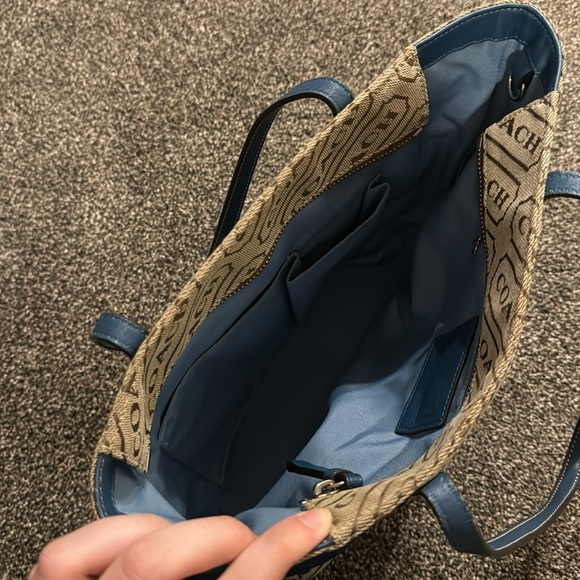 Coach Purse - Picture 7 of 8